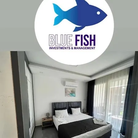 Apartment Courtyard Long